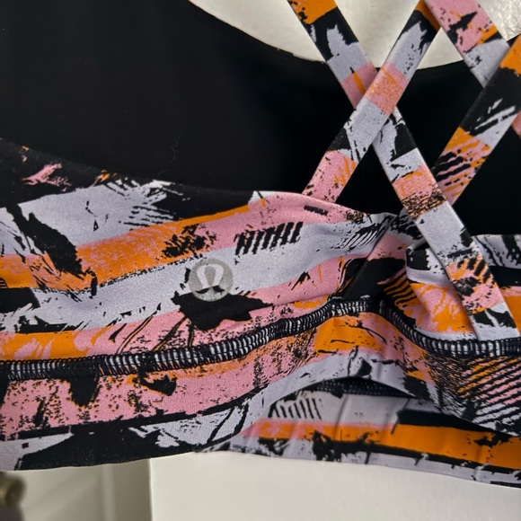 Lululemon Matching Set Bra and Leggings Size 6 - Picture 6 of 6